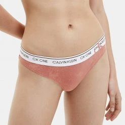 Γυναικεία Calvin Klein Thong Γυναικείο Εσώρουχο FADED RED GRAPE