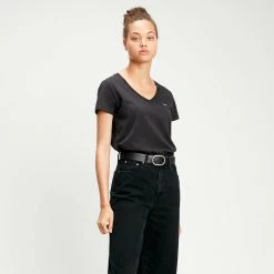 Levi's Perfect V-Neck Γυναικεία Μπλούζα BLACKS
