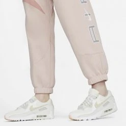 Nike Air Γυναικεία Φόρμα PINK OXFORD/RUST PINK/WHITE 8 Nike Air Γυναικεία Φόρμα PINK OXFORD/RUST PINK/WHITE -Γυναικεία Ρούχα Εκπτώσεις nike w nsw air flc mr jggr 3