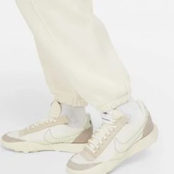 Nike Sportswear Essential Γυναικεία Φόρμα COCONUT MILK/WHITE -Γυναικεία Ρούχα Εκπτώσεις nike w nsw essntl flc hr pnt clctn 3