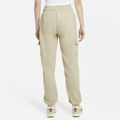 Γυναικεία Nike Sportswear Essentials Γυναικείο Παντελόνι Φόρμας RATTAN/RATTAN/WHITE -Γυναικεία Ρούχα Εκπτώσεις nike w nsw essntl flc mr crgo pnt 1