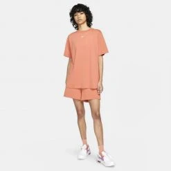 Γυναικεία Nike Sportswear Essential Γυναικείο T-Shirt MADDER ROOT/WHITE 7 Γυναικεία Nike Sportswear Essential Γυναικείο T-Shirt MADDER ROOT/WHITE -Γυναικεία Ρούχα Εκπτώσεις nike w nsw essntl tee bf lbr 3