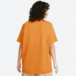 Γυναικεία Nike Sportswear Essential Γυναικείο T-Shirt LIGHT CURRY/WHITE -Γυναικεία Ρούχα Εκπτώσεις nike w nsw essntl tee bf lbr 9