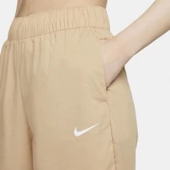 Γυναικεία Nike Sportswear Essential Γυναικείο Παντελόνι Φόρμας HEMP/WHITE -Γυναικεία Ρούχα Εκπτώσεις nike w nsw essntl wvn hr pnt crv 2