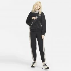 Γυναικεία Nike Sportswear Heritage Γυναικείο Παντελόνι Φόρμας BLACK/MOON FOSSIL/WHITE -Γυναικεία Ρούχα Εκπτώσεις nike w nsw plsh jggr htg 5