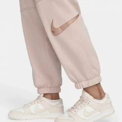 Γυναικεία Nike Sportswear Swoosh Γυναικείο Παντελόνι Φόρμας PINK OXFORD/LIGHT CURRY/ROSE WHISPER 10 Γυναικεία Nike Sportswear Swoosh Γυναικείο Παντελόνι Φόρμας PINK OXFORD/LIGHT CURRY/ROSE WHISPER -Γυναικεία Ρούχα Εκπτώσεις nike w nsw swsh flc hr jogger 4