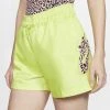 Γυναικεία Nike Sportswear Women's Woven Prnt Pack Short LIMELIGHT 8 Γυναικεία Nike Sportswear Women's Woven Prnt Pack Short LIMELIGHT -Γυναικεία Ρούχα Εκπτώσεις nike w nsw wvn prnt pack short