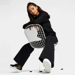 Γυναικεία PumaEssentials+ Γυναικείο Παντελόνι Φόρμας PUMA BLACK 9 Γυναικεία PumaEssentials+ Γυναικείο Παντελόνι Φόρμας PUMA BLACK -Γυναικεία Ρούχα Εκπτώσεις puma ess embroidery wide pants fl 4