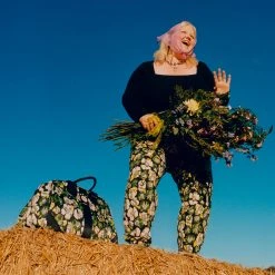 Γυναικεία Puma X Liberty Γυναικείο Παντελόνι Φόρμας Puma Black-Flower AOP -Γυναικεία Ρούχα Εκπτώσεις puma x liberty aop sweatpants 5