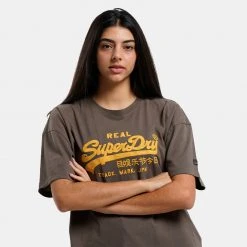 Γυναικεία Superdry D1 Vintage Logo Box Fit Γυναικείο T-Shirt DARK KHAKI -Γυναικεία Ρούχα Εκπτώσεις superdry d1 vintage logo box fit tee mplouza gunai 2