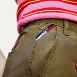 Γυναικεία Tommy Jeans Essential Chino Γυναικείο Σόρτς OLIVE TREE 6 Γυναικεία Tommy Jeans Essential Chino Γυναικείο Σόρτς OLIVE TREE -Γυναικεία Ρούχα Εκπτώσεις tommy jeans essential chino short 2