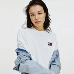 Γυναικεία Tommy Jeans Oversized Badge Tee Γυναικείο Φόρεμα WHITE -Γυναικεία Ρούχα Εκπτώσεις tommy jeans tjw oversized badge tee dress 2