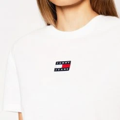 Γυναικεία Tommy Jeans Center Badge Γυναικείο T-shirt White -Γυναικεία Ρούχα Εκπτώσεις tommy jeans tjw tommy center badge tee 18